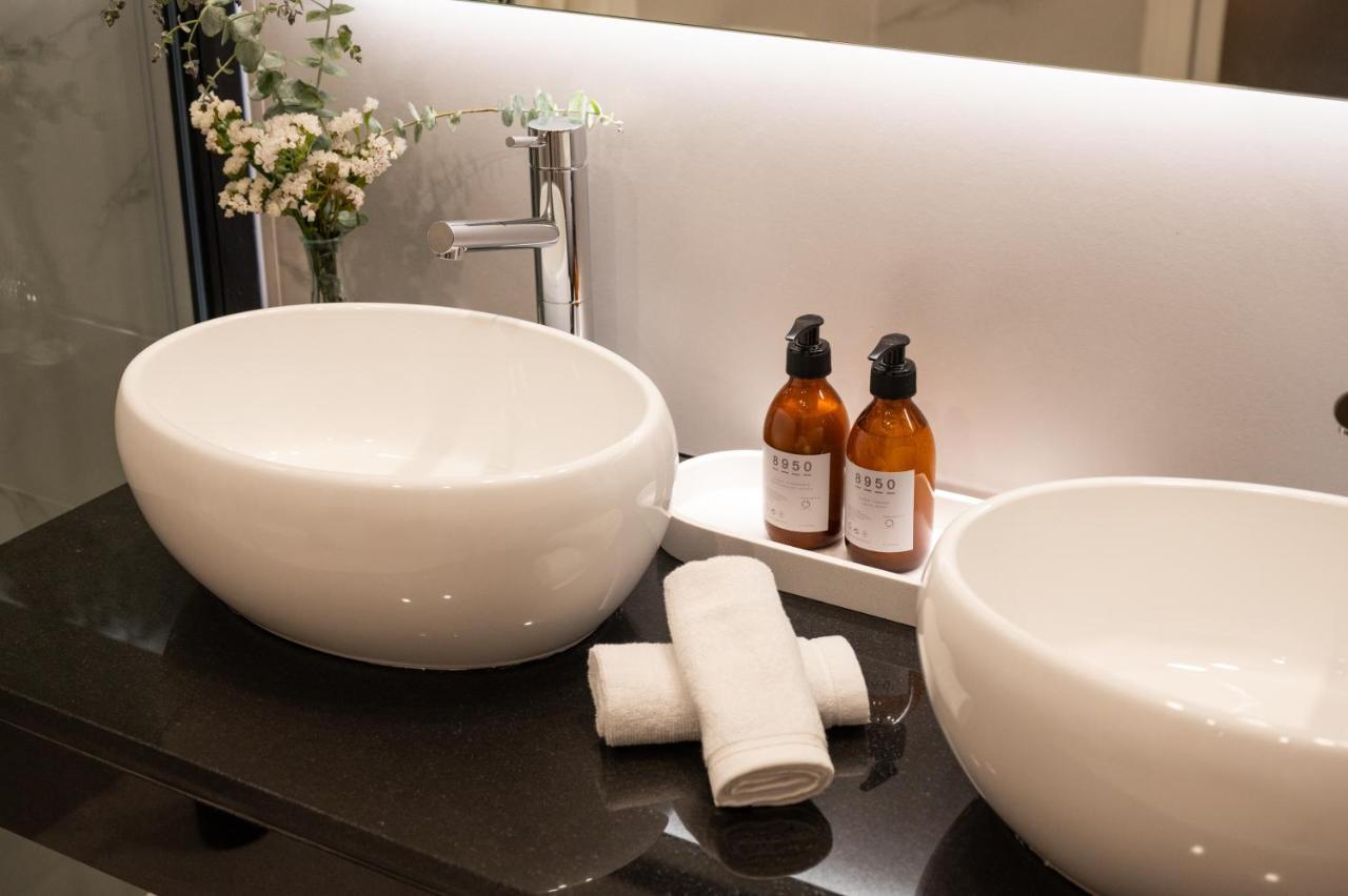 Lilases Boutique House & Garden Mora Bagian luar foto