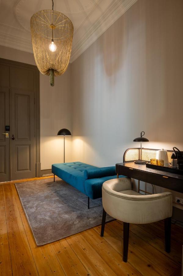 Lilases Boutique House & Garden Mora Bagian luar foto