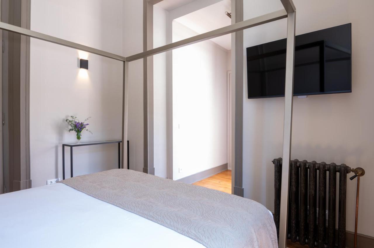 Lilases Boutique House & Garden Mora Bagian luar foto