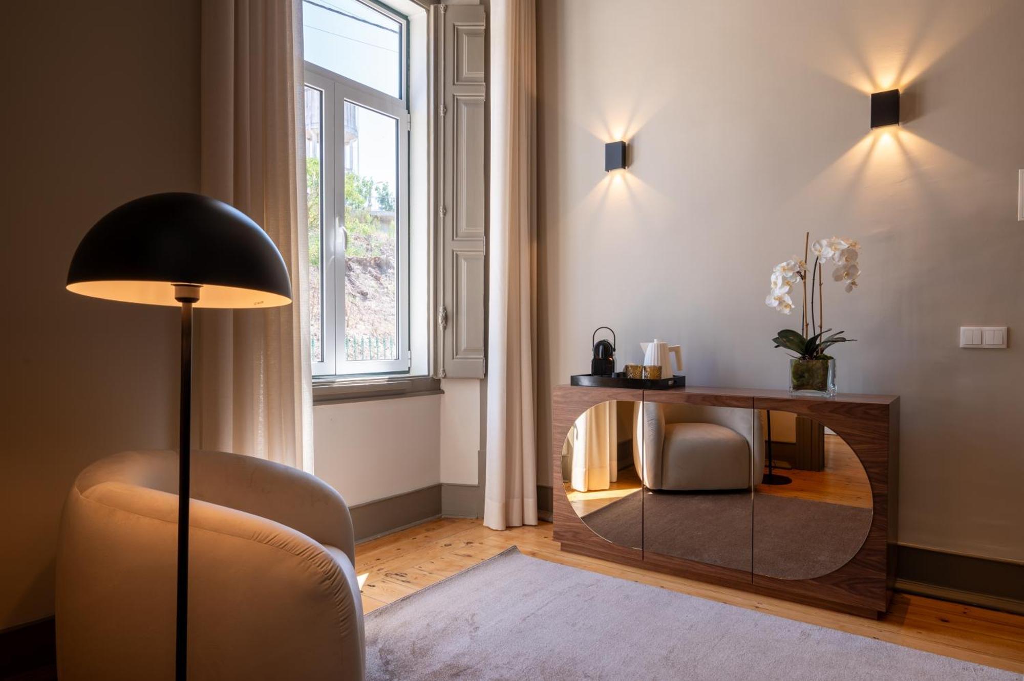Lilases Boutique House & Garden Mora Bagian luar foto