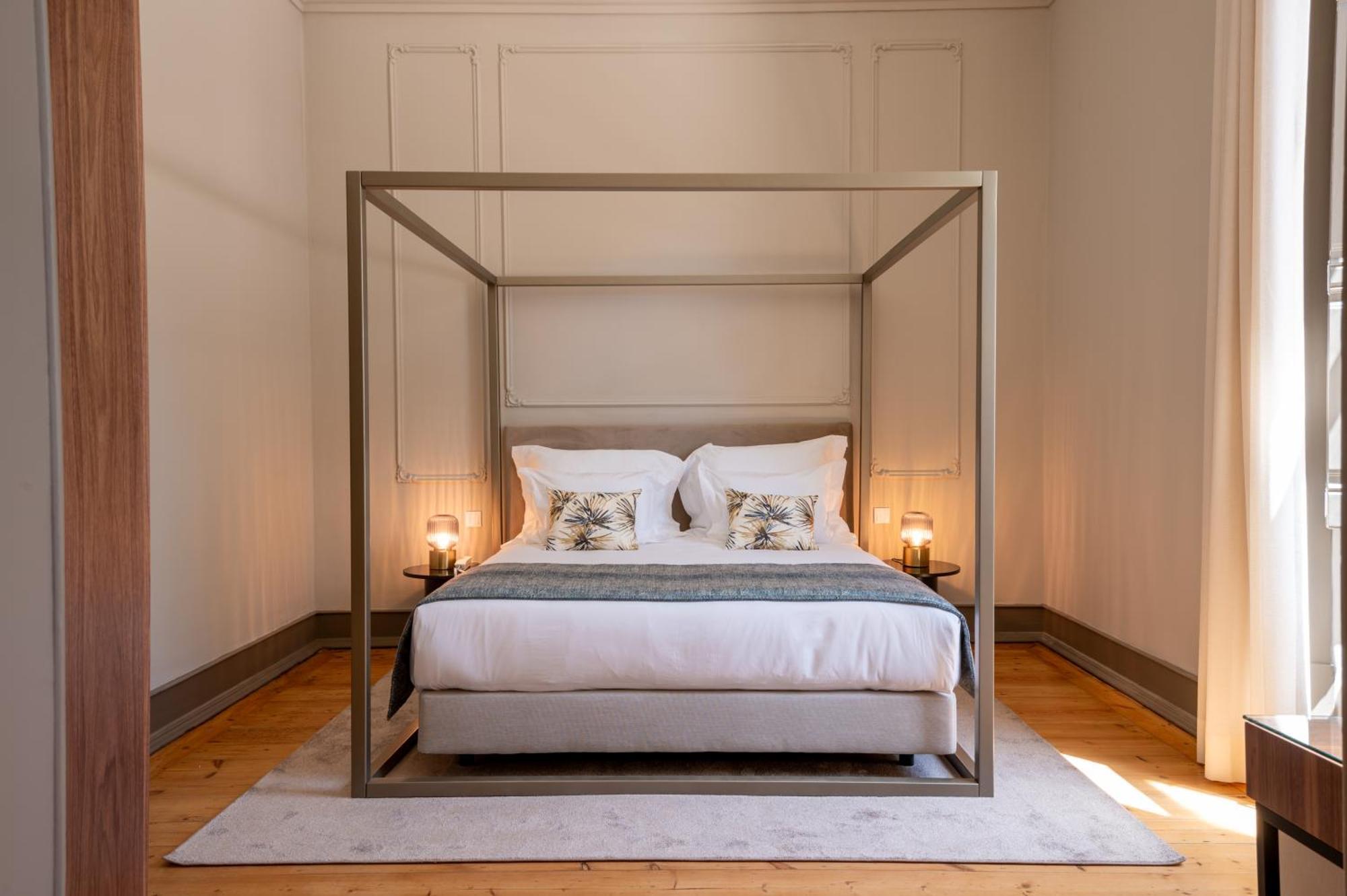 Lilases Boutique House & Garden Mora Bagian luar foto